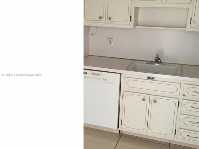 Apartment for sale  Unit #12J - photo 7437728