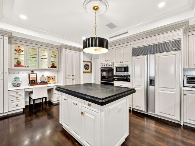 Apartment for sale  Unit #7A - photo 6733578