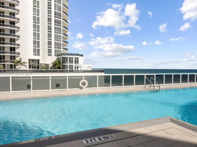 Apartment for sale  Unit #3405 - photo 6725037