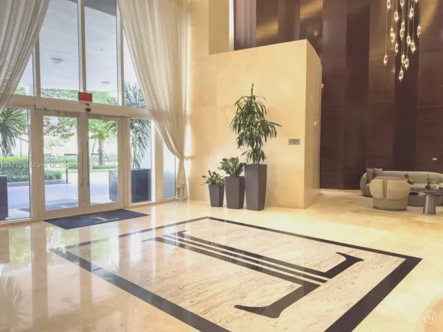 Apartment for sale  Unit #3405 - photo 6725041