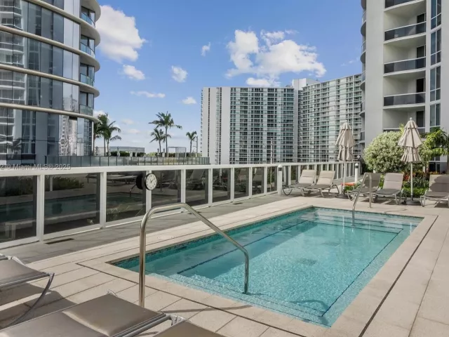 Apartment for sale  Unit #3405 - photo 6725031