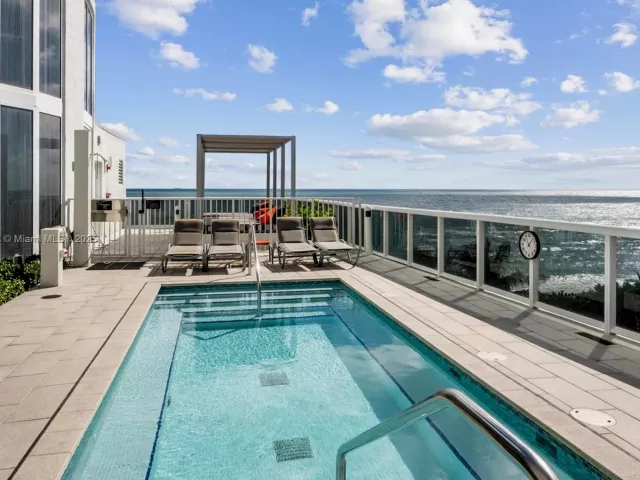 Apartment for sale  Unit #3405 - photo 6725036