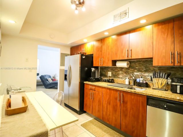 Apartment for sale  Unit #7H - photo 6732425