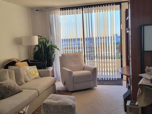 Apartment for sale  Unit #1403 - photo 7443513