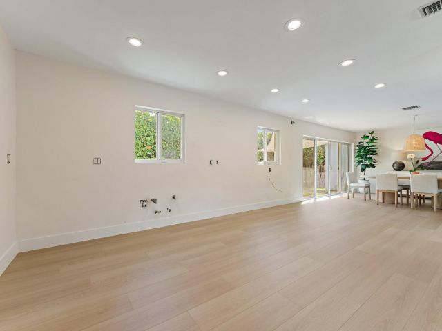 Home for rent at 4300 Washington Road - photo 6731361