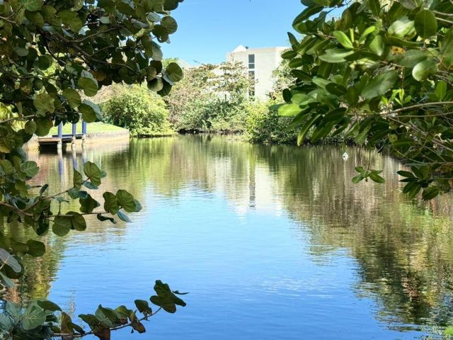 Home for sale at 2008 NW 10th Avenue - photo 6730322