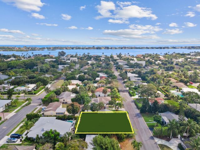 Home for sale at 339 Linda Lane - photo 6808605