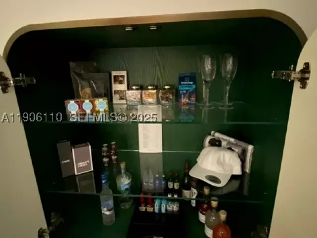 condo for sale in Miami - 801 S Miami Ave 604 - MondialRealty