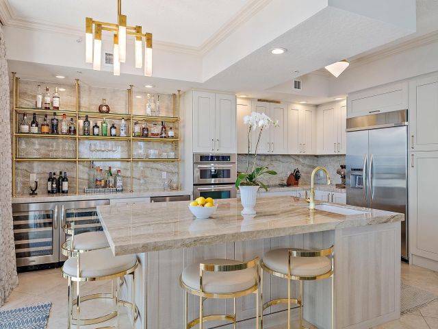 Apartment for sale  Unit #2012 - photo 6729353