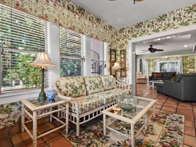 Home for rent at 194 Almeria Road - photo 6728184