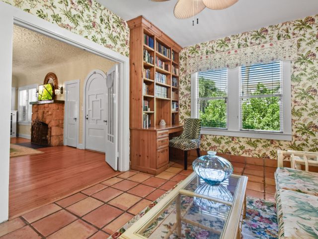 Home for rent at 194 Almeria Road - photo 6728185