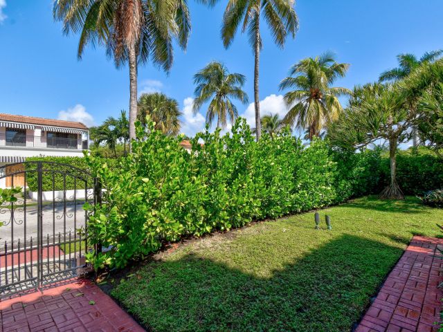 Home for rent at 194 Almeria Road - photo 6728195