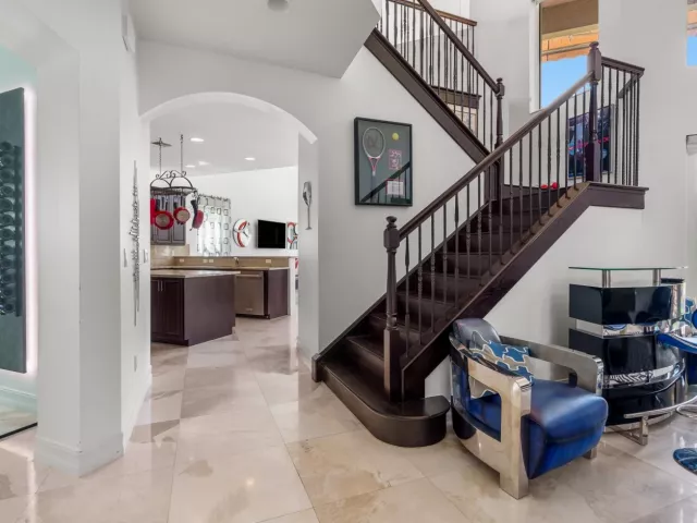5-bedroom home for sale in West Palm Beach - 7797 Maywood Crest Drive - MondialRealty