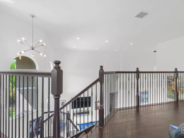 5-bedroom home for sale in West Palm Beach - 7797 Maywood Crest Drive - MondialRealty