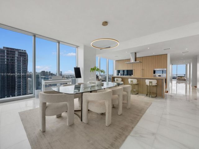 Apartment for sale  Unit #5103 - photo 6740710