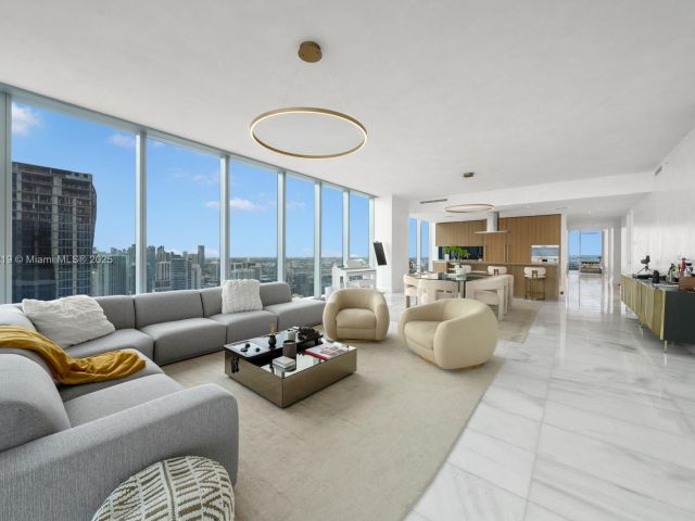 Apartment for sale  Unit #5103 - photo 6740713