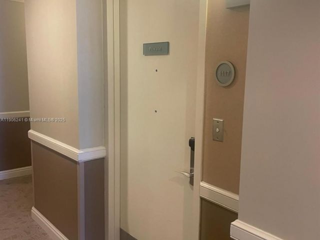 condo for sale in Sunny Isles Beach - 18001 Collins Ave 1117 - MondialRealty