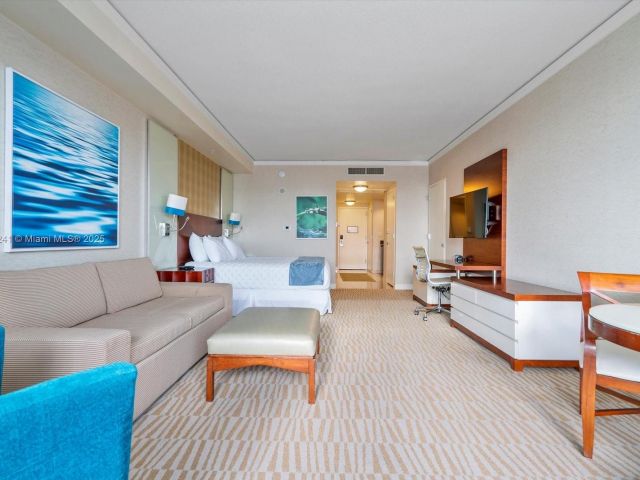 condo for sale in Sunny Isles Beach - 18001 Collins Ave 1117 - MondialRealty