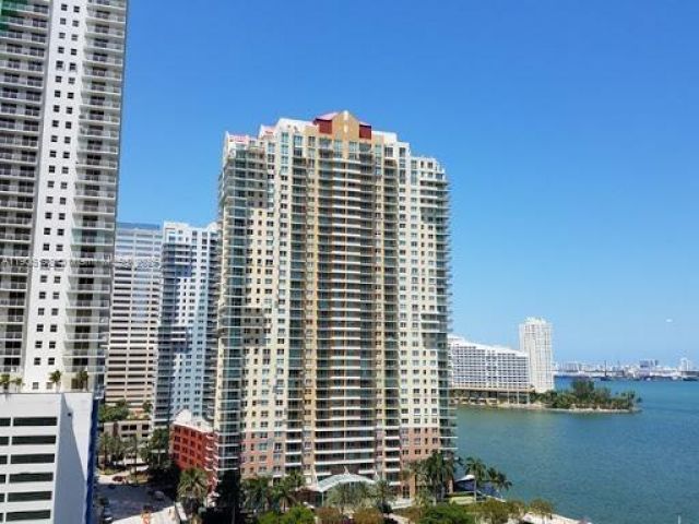 1-bedroom condo for sale in Miami - 1155 Brickell Bay Dr 705 - MondialRealty
