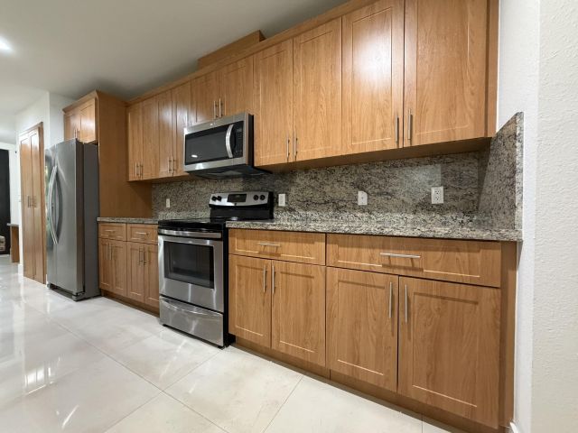 Home for rent at 281 Bella Sol Way - photo 6921124