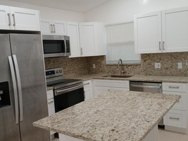 Home for rent at 8743 Sol Terrace - photo 6932904