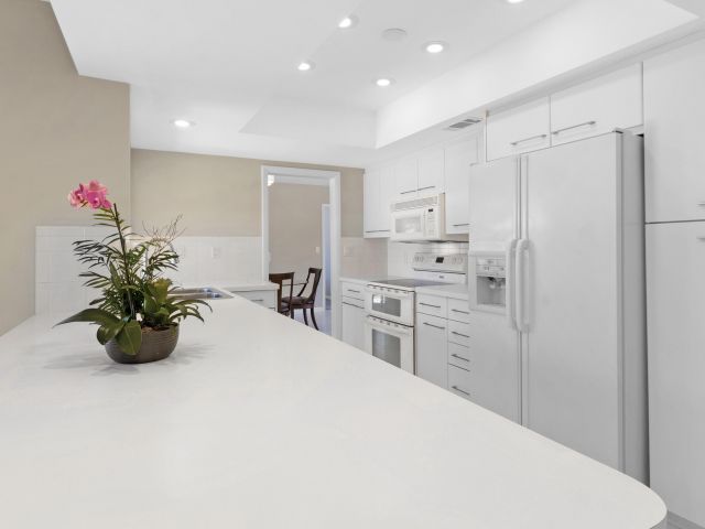 Home for sale at 5370 NE 17th Avenue - photo 6730375