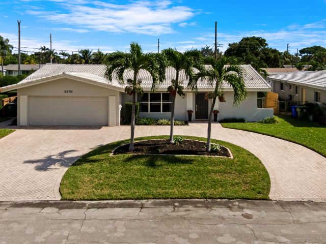 Home for sale at 5370 NE 17th Avenue - photo 6730384