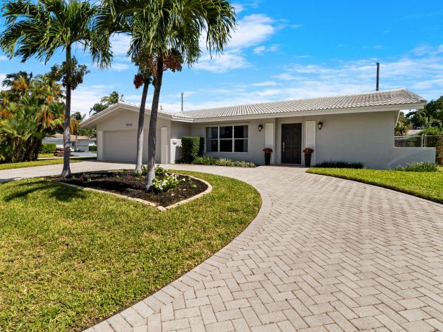 Home for sale at 5370 NE 17th Avenue - photo 6730386