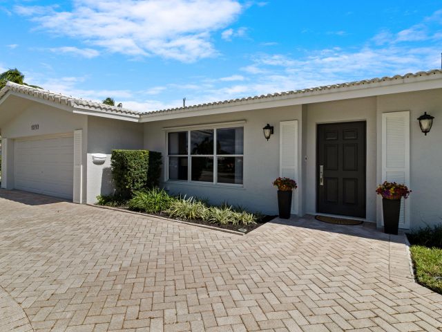 Home for sale at 5370 NE 17th Avenue - photo 6730388