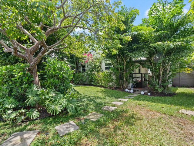 Home for sale at 321 S Swinton Avenue - photo 6744109