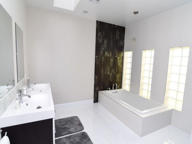 Home for rent at 511 Golden Harbour Drive - photo 6749260