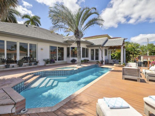 Home for rent at 511 Golden Harbour Drive - photo 6749275