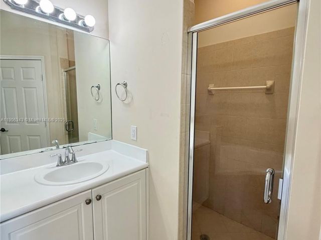 4-bedroom home for rent in Homestead - 11326 SW 238th St 11326 - MondialRealty