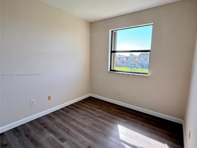 4-bedroom home for rent in Homestead - 11326 SW 238th St 11326 - MondialRealty