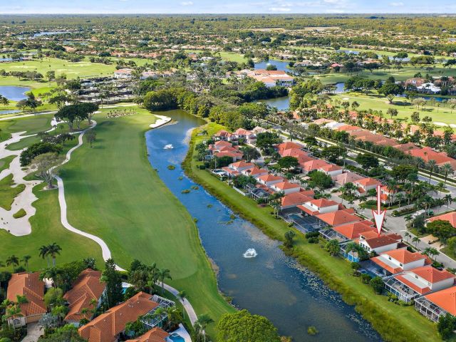 Home for sale at 8320 Heritage Club Drive - photo 6729613