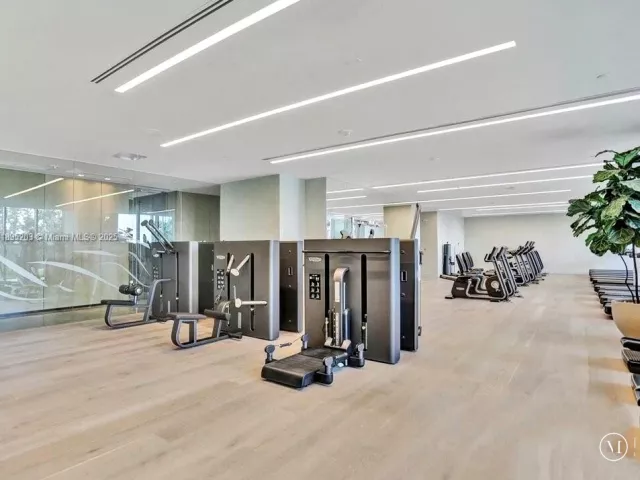 2-bedroom condo for sale in Miami - 480 NE 31st St 4106 - MondialRealty