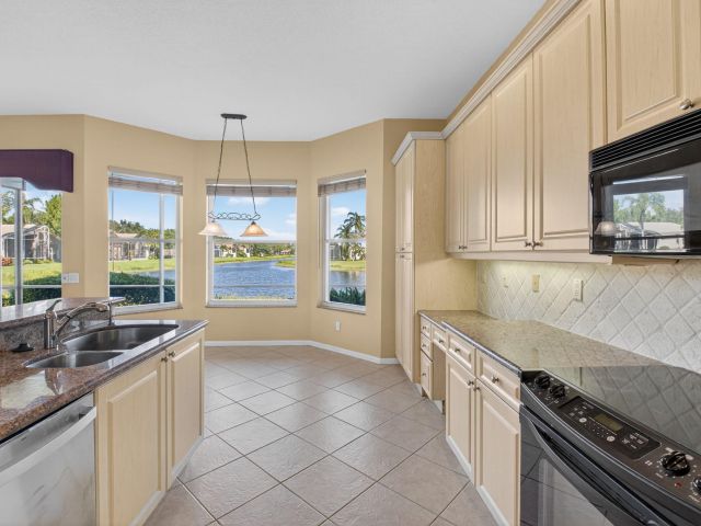 Home for sale at 7303 Morocca Lake Drive - photo 6764899