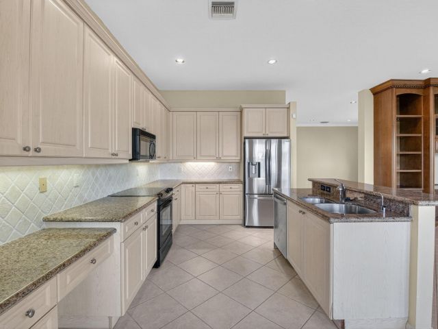 Home for sale at 7303 Morocca Lake Drive - photo 6764900