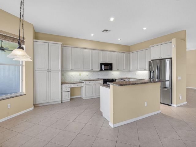 Home for sale at 7303 Morocca Lake Drive - photo 6764901