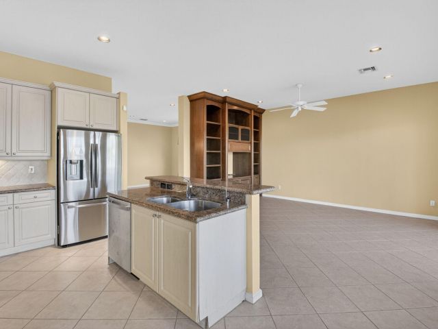 Home for sale at 7303 Morocca Lake Drive - photo 6764903