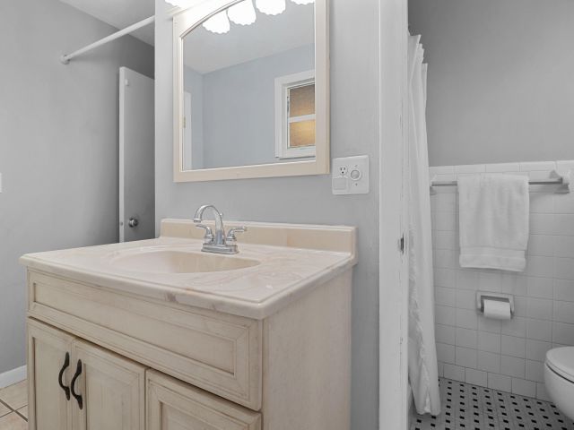 Home for sale at 310 Wilma Circle - photo 6730110