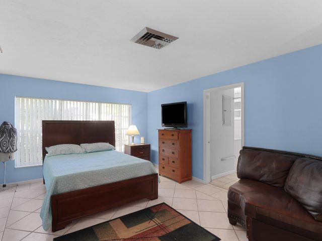 Home for sale at 310 Wilma Circle - photo 6730112