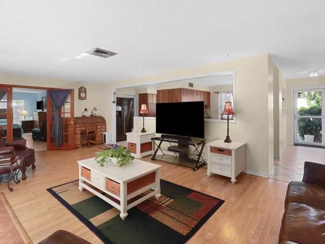 Home for sale at 310 Wilma Circle - photo 6730115