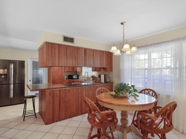 Home for sale at 310 Wilma Circle - photo 6730123