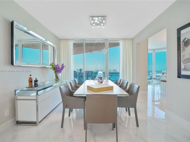 Apartment for sale  Unit #4306 - photo 6729910