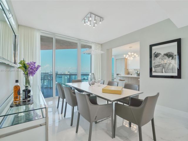 Apartment for sale  Unit #4306 - photo 6729913