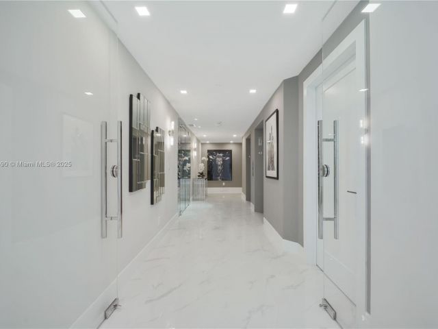 Apartment for sale  Unit #4306 - photo 6729925