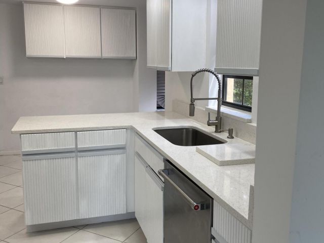 Home for rent at 7714 La Mirada Drive - photo 6749228