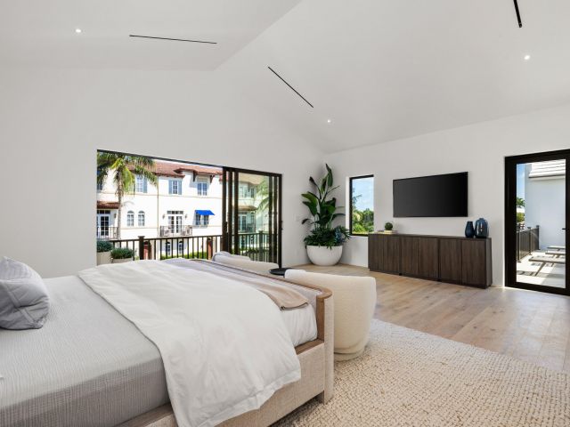 Home for sale at 819 Bamboo Lane - photo 6739444