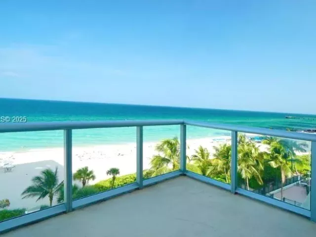 2-bedroom condo for sale in Sunny Isles Beach - 17315 Collins Ave 602 - MondialRealty